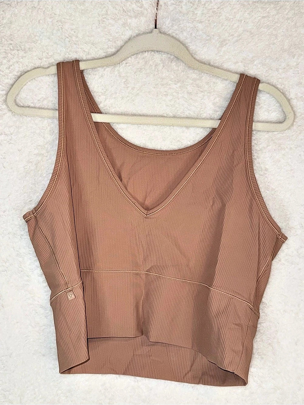 Ribbed V-Neck Crop Top in Brown Like New - Picture 2 of 5